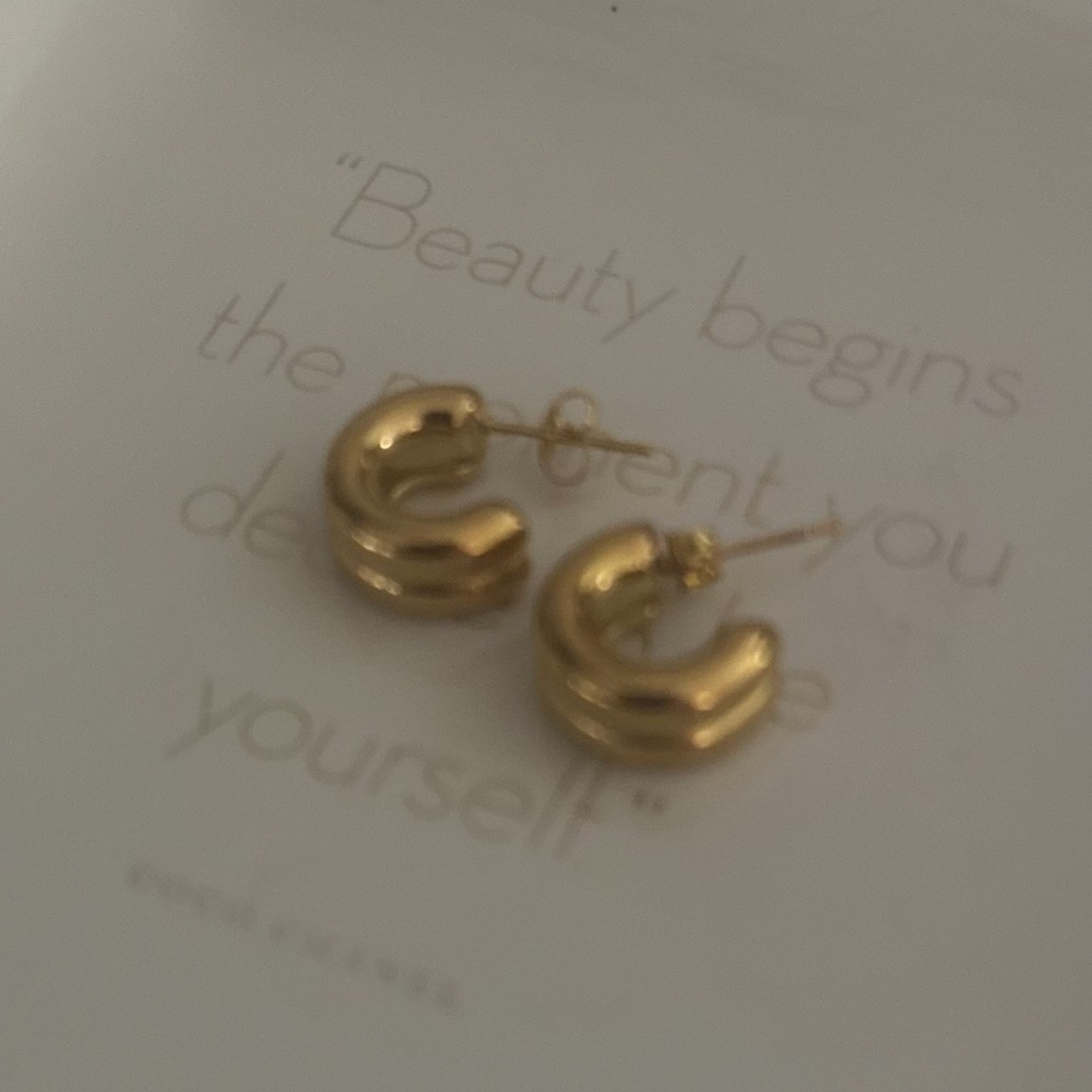 TIMELESS ICONIC Gold Huggie Earrings